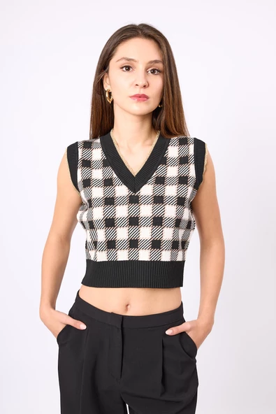 Peraluna Diana Pötikare Kadın Krop Kesim Triko Süveter - Siyah/Ekru - 2