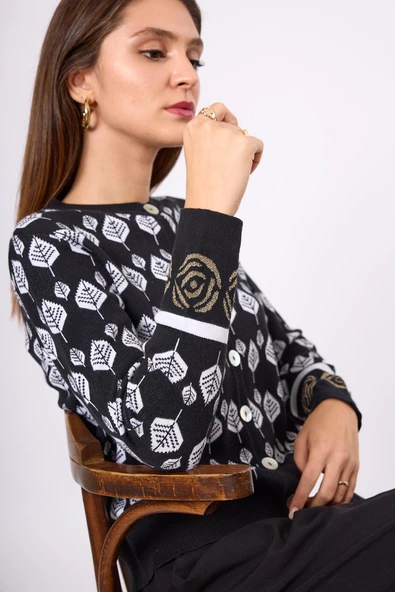 Peraluna Thelma Yaprak Jakarlı Kadın Triko Hırka - Siyah/Ekru - 6