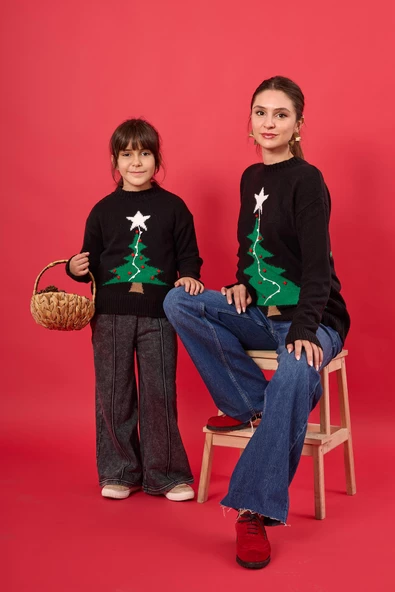 Peraluna Happy Times Çam Ağacı Desenli Unisex Yılbaşı Kazağı - Siyah/Yeşil - 9