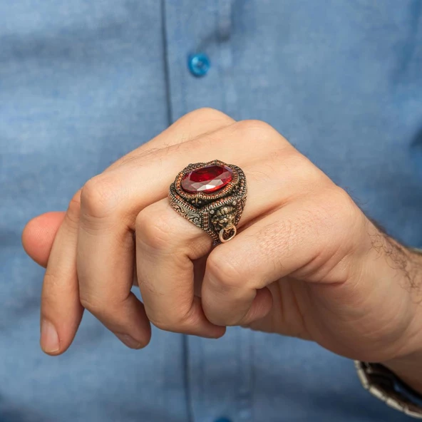 Aslan Başı Kapı Tokmak Modeli Kırmızı Taşlı 925 Gümüş Yüzük - Resim 4
