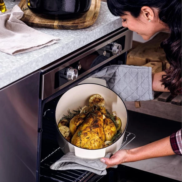 KitchenAid CC006062-001 5.6 Litre 30 cm. Oval Döküm Demir Tencere - Krem - 7