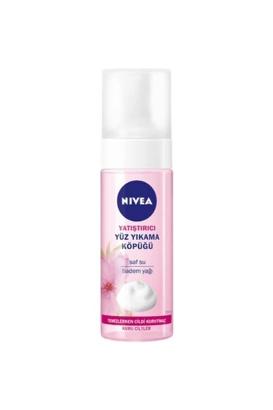 NIVEA Badem Yağlı Yüz Yıkama Köpüğü Kuru Ciltler Için 150ml