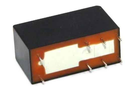 SCHNEİDER 2 KUTUPLU 24V AC 8A 8 PİNLİ ROLE - 2