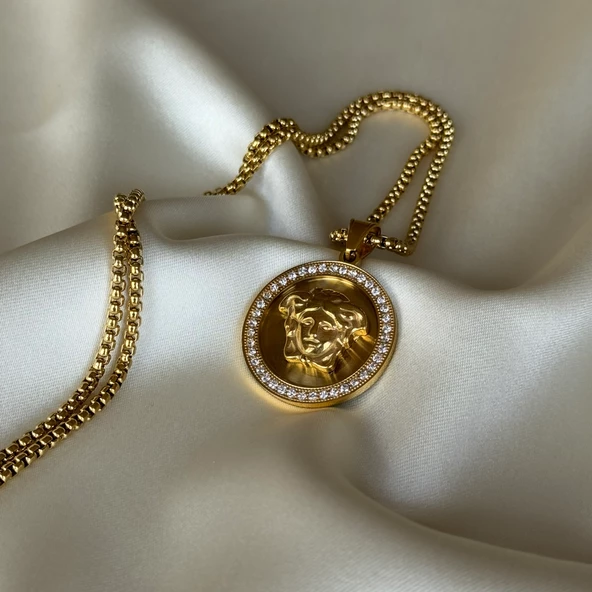 Taşlı Gold Medusa Model Kolye