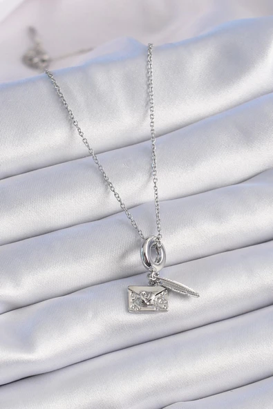316L Çelik Gümüş Renk Kalp Detay Mektup Figür Charm Model Kadın Kolye - Resim 2