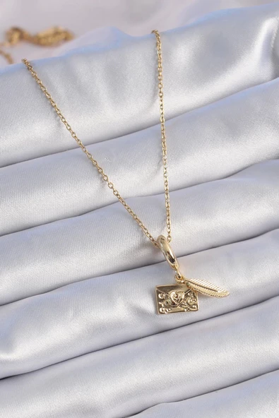 316L Çelik Gold Renk Kalp Detay Mektup Figür Charm Model Kadın Kolye - Resim 2