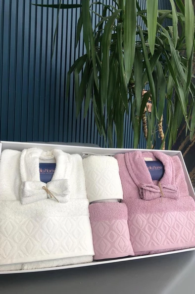 Diamond Jakarlı 10 Parça Aile Bornoz Takımı Krem Gül Kurusu