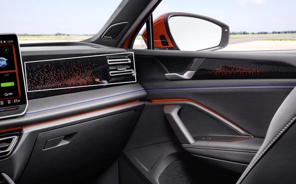 Volkswagen Yeni Tiguan E-Tsi Multimedya Gösterge ve Konsol Uyumlu 9H Nano Ekran Koruyucu Set 2024 - Resim 3