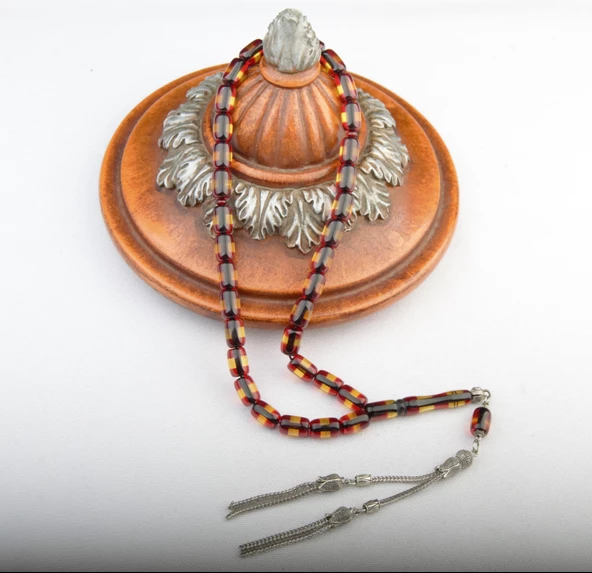 Kapsül Kesim 11x8mm Beyrut Kehribarı Alpaka Püsküllü Tesbih ürün görseli 1