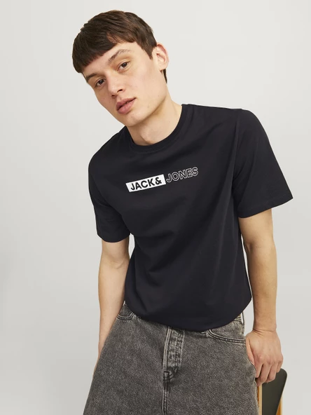 JACK JONES Yazı Detaylı Bisiklet Yaka Erkek Tişört 12233999 - 2