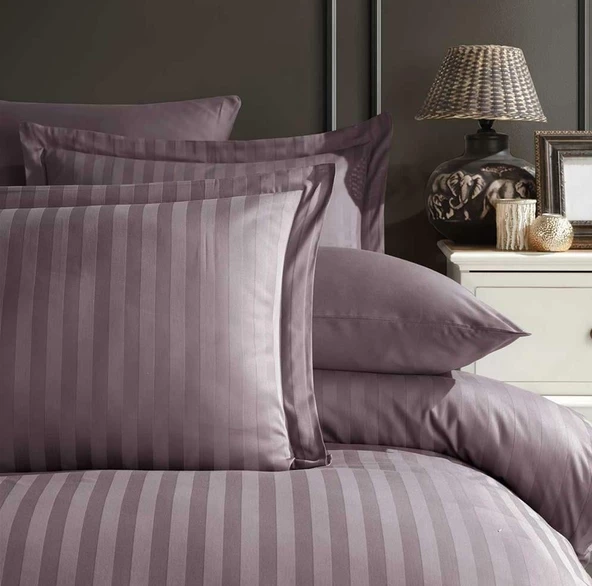 İyi Geceler İstanbul Stripe Saten Çift Kişilik Mürdüm Nevresim Takımı - 2