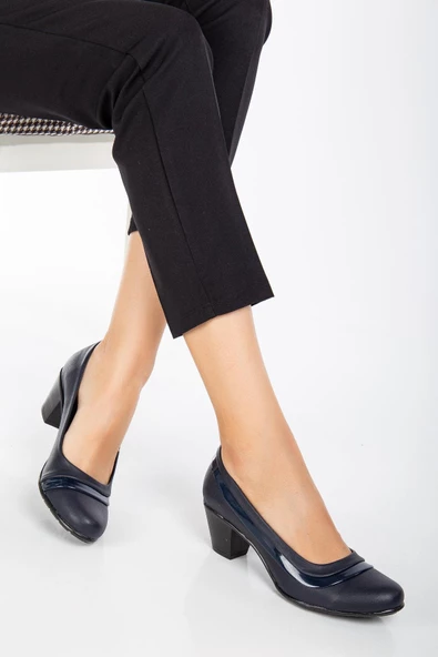 Rugan ve Cilt Hazır Taban Lacivert Kadın Günlük Klasik Topuklu Ayakkabı - Resim 2