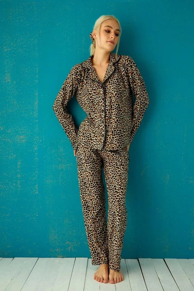 Pijamoni Kadın Süet Önden Düğmeli Leopar Desenli Pijama Takımı 13 - 1 Adet  S Kahverengi - 3