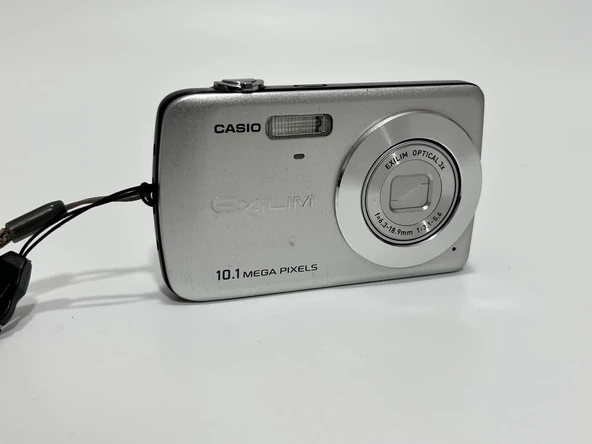 Casio Exilim EX-Z33 10.1Mp Kompakt Dijital Fotoğraf Makinesi 2.El