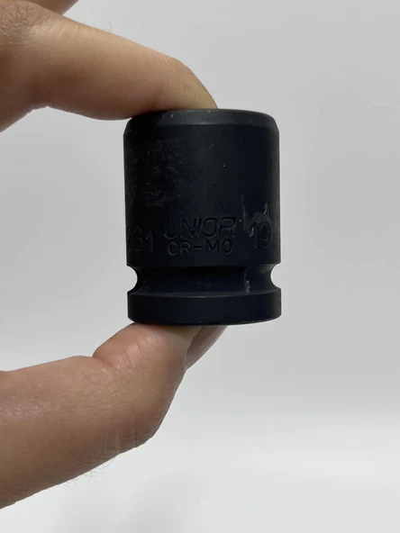 Unior 231 19 Altı Köşe Havalı Lokma 1/2'' - 4