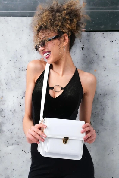 Çapraz Askılı Kadın Beyaz Çanta - 3