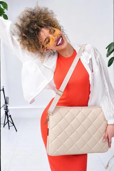 Kapitone 15-16" İnç Bej Notebook Tablet Laptop Kılıfı - 6