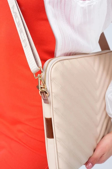 Omuz Askılı Macbook Air Pro 13.3-14" İnç Bej Notebook Laptop Kılıfı - 2