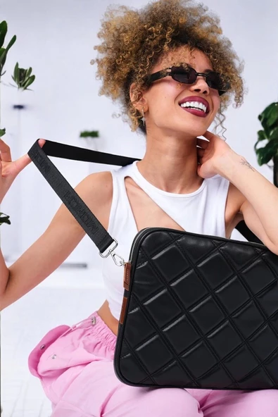 Kapitone 15-16" İnç Siyah Notebook Tablet Laptop Kılıfı - 3
