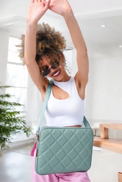 Kapitone Macbook Air Pro 13.3 & 14 İnç Su Yeşili Laptop Tablet Kılıfı - 2