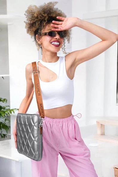 Kapitone Macbook Air Pro 13.3 & 14 İnç Gri Laptop Tablet Kılıfı - 2