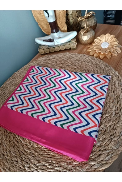 Tesettür Tarz Modern Ve Şık Son Moda Rengarenk Renkli Zigzag Çizgili Desen Fuşya Şal 1 Adet - 2