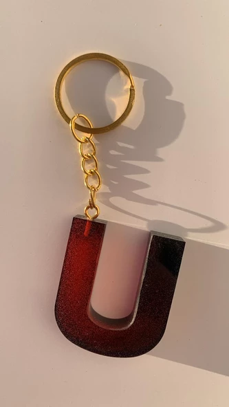 U Harfi Kırmızı Renk Siyah Dumanlı Süs Gold Aksesuarlı Epoksi Anahtarlık El Yapımı Hediyelik - Resim 3