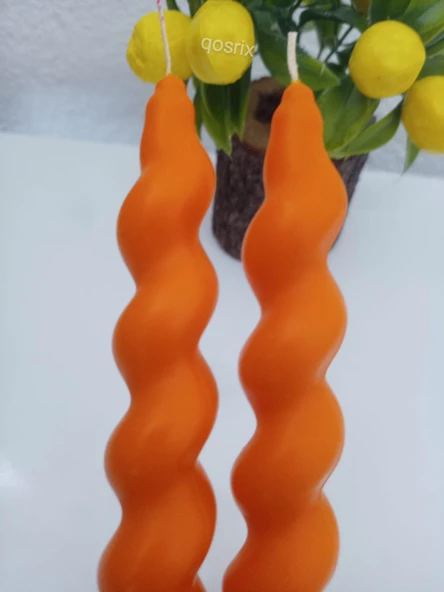 qosrix 2'li Turuncu Italyan Burgulu Şamdan Soya Mumu Doğal Kokulu Uzun Çubuk Konik Burgu Spiral Mum Dekoratif ürün görseli