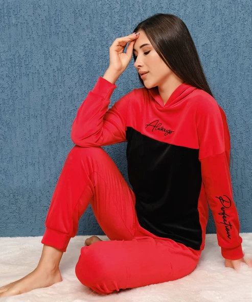 Fransız Kadife Kapüşonlu Kadın Pijama Takımı 1907-2