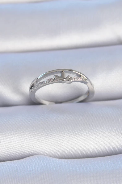 Pirinç Gümüş Renk Zirkon Taşlı Kalp Model Kadın Yüzük - TJ-BYK3303 ürün görseli