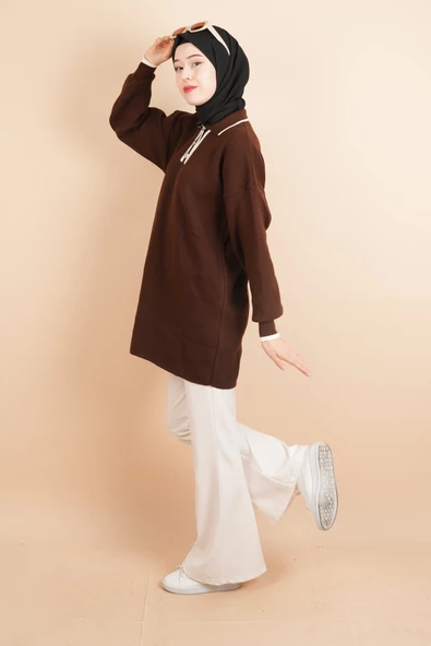 Yaka Ve Düğme Detaylı Tesettür Tunik Kazak Kahverengi - 4