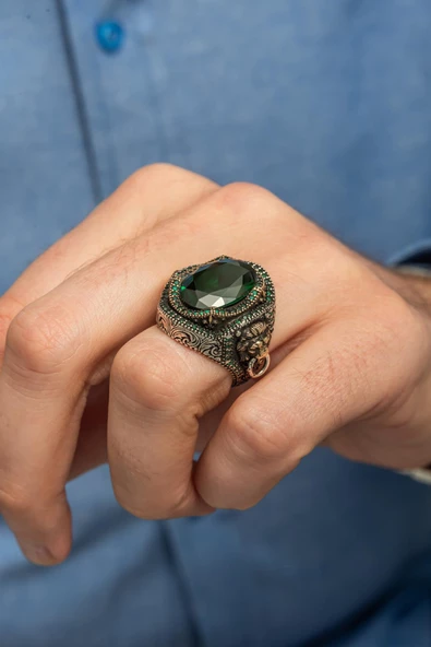 Yeşil Taşlı Aslan Kapı Tokmak Motifli 925 Gümüş Erkek Yüzük - Resim 4