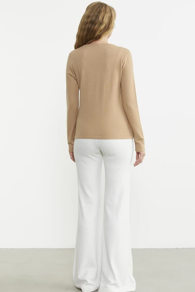 Yaka Detaylı Triko Kazak - Kamel - Resim 5