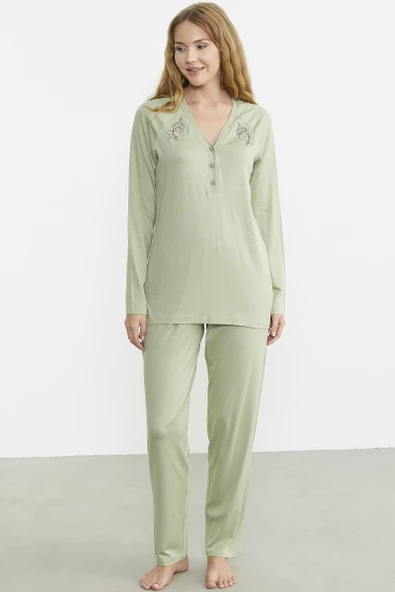 Nakış Detaylı  Düğmeli Pijama Takım - Yeşil - 3