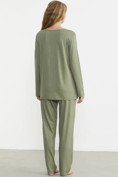 Önden Düğmeli Rahat Kalıp Pijama Takım - Yeşil - Resim 6
