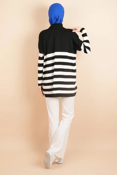 Yarım Balıkçı Yaka Tesettür Çizgili Tunik Kazak Siyah - 3