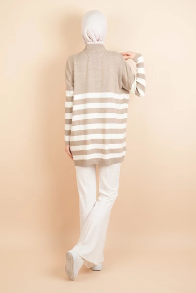 Yarım Balıkçı Yaka Tesettür Çizgili Tunik Kazak Bej - 2