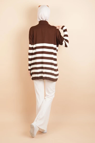 Yarım Balıkçı Yaka Tesettür Çizgili Tunik Kazak Kahverengi - 3