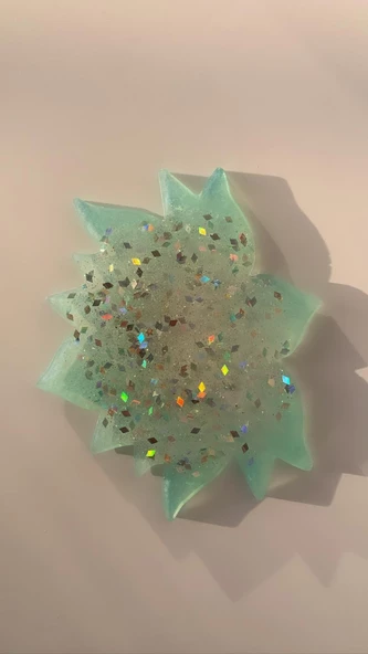 Turkuaz Rengi Lotus Çiçeği Desenli Gümüş Glitter Süslemeli Bardak Altlığı El Yapımı Epoksi Hediyelik - 5