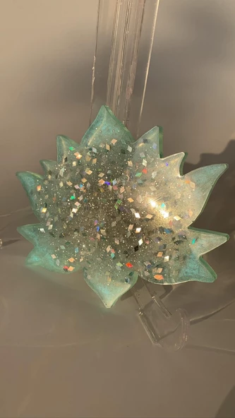 Turkuaz Rengi Lotus Çiçeği Desenli Gümüş Glitter Süslemeli Bardak Altlığı El Yapımı Epoksi Hediyelik - 4