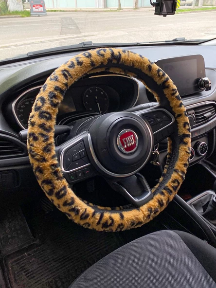 Yumuşak Tüylü Peluş Direksiyon Kılıfı Leopar Desenli