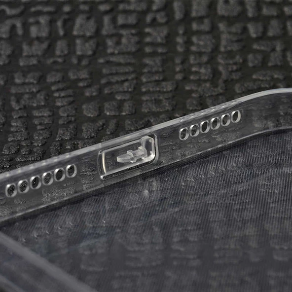 Apple iPhone 11 - Kılıf Koruyucu Esnek İmax Silikon - 2