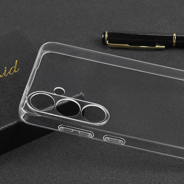 Samsung Galaxy S24 - Kılıf Şeffaf Soft Slim Fitt Süper Silikon Kapak - Resim 2