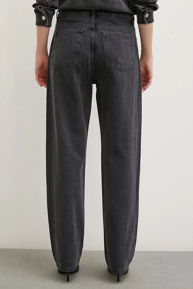 Yüksek Bel Düğme Kapamalı Mom Jean Siyah - 6