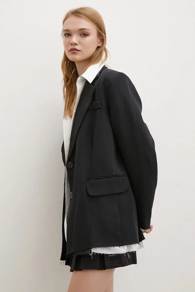 Cep Kapaklı Kesik Detaylı Blazer Ceket Siyah - 3