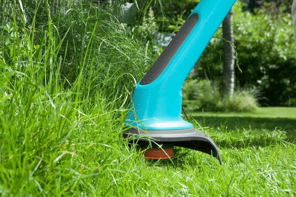 Gardena 9806-20 Smallcut Plus Kenar Kesme Makinesi - 2