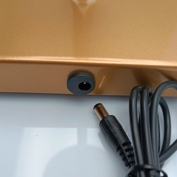 Konik Şapka Masa Lambası Metal Gold Gövde Şarjlı - 6