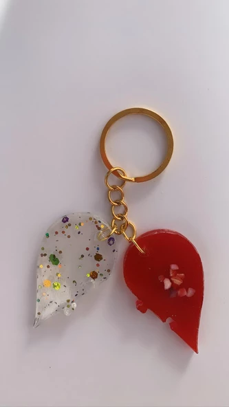 Kırmızı Glitterli Kalp Parçaları Kalp Motif Gold Aksesuarlı Epoksi Anahtarlık El Yapımı Hediyelik - 3
