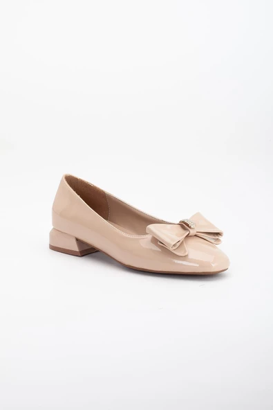 Rugan Fiyonklu Küt Burun Ten Kadın Kısa Topuklu Ayakkabı - Resim 4