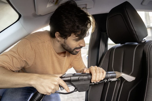 Karcher Puzzi 4/30 Halı ve Koltuk Yıkama Makinesi - Resim 6